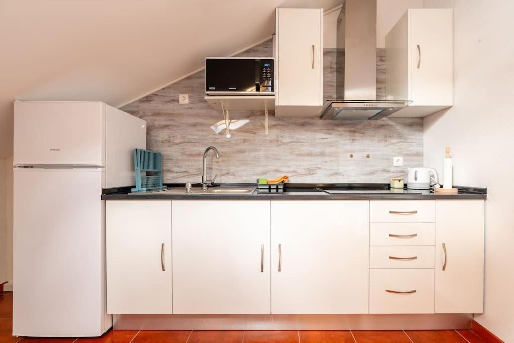 Ribeiro'S House, New Apartment With Amazing Sunsets Arco da Calheta  Exterior photo